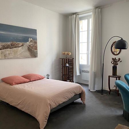 Studio De 30 M2 Dans Le Triangle D'Or De Bordeaux Exteriér fotografie